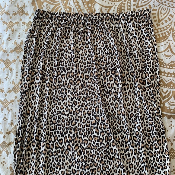 Boohoo Dresses & Skirts - Boohoo Cheetah-Print Full-Length Maxi Dress